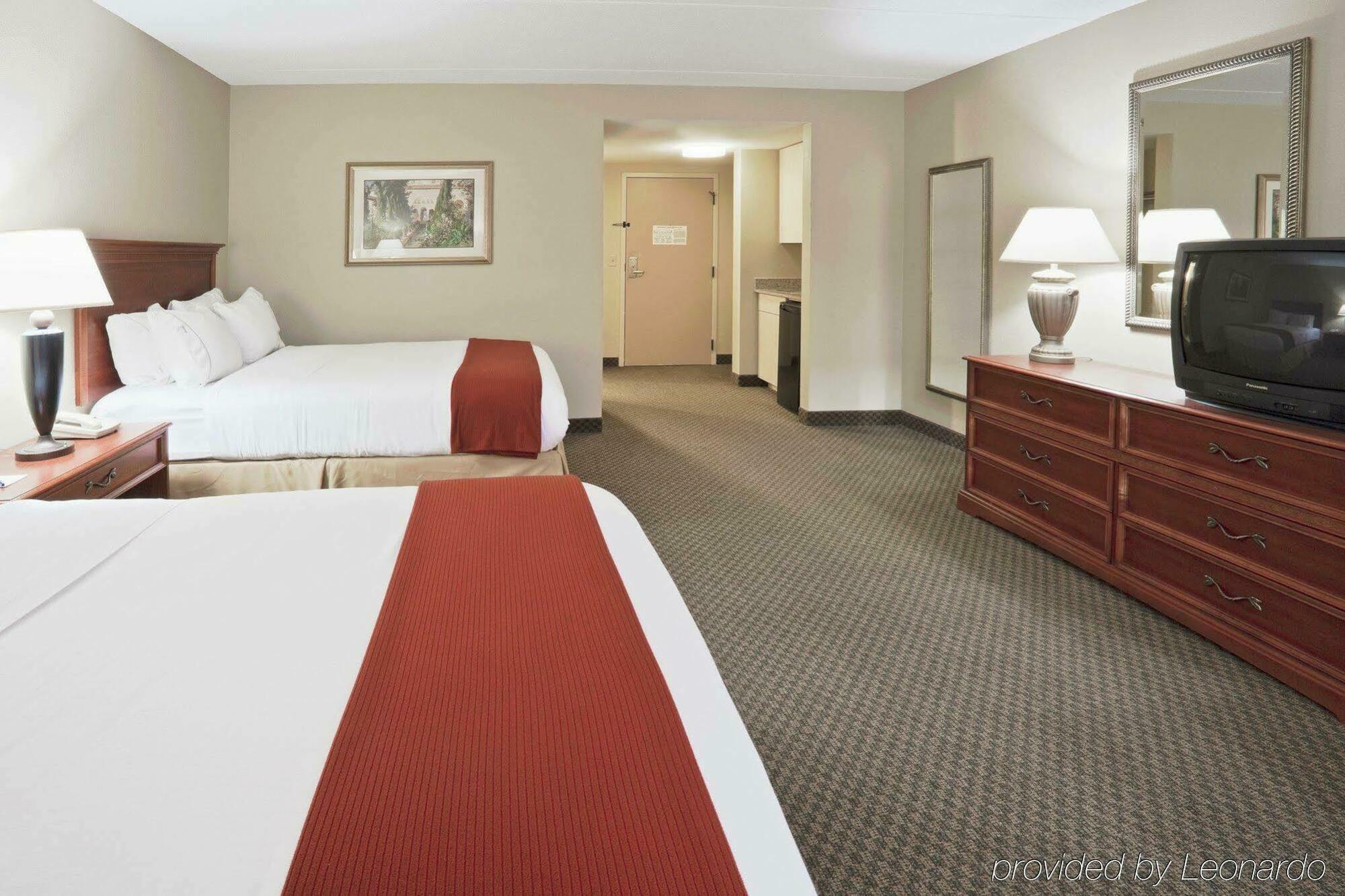 Holiday Inn Express Hotel & Suites Fort Wayne By Ihg Ellisville Buitenkant foto