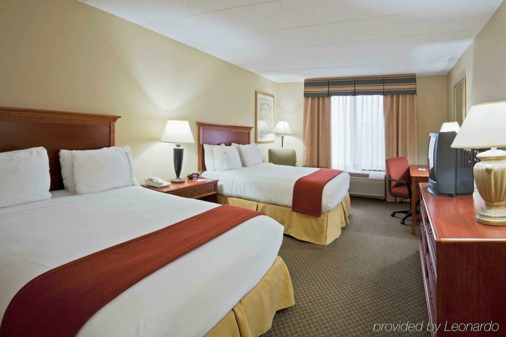 Holiday Inn Express Hotel & Suites Fort Wayne By Ihg Ellisville Buitenkant foto